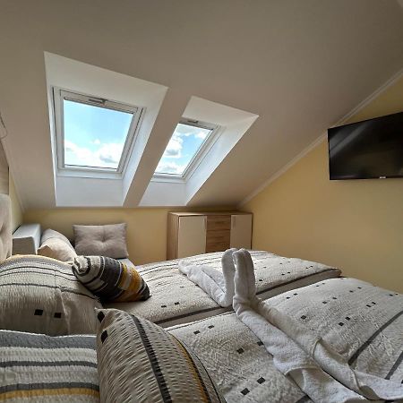 Harmony Apartments Eger Bagian luar foto
