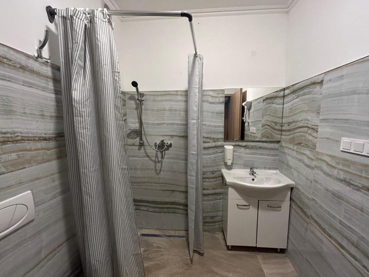 Harmony Apartments Eger Bagian luar foto
